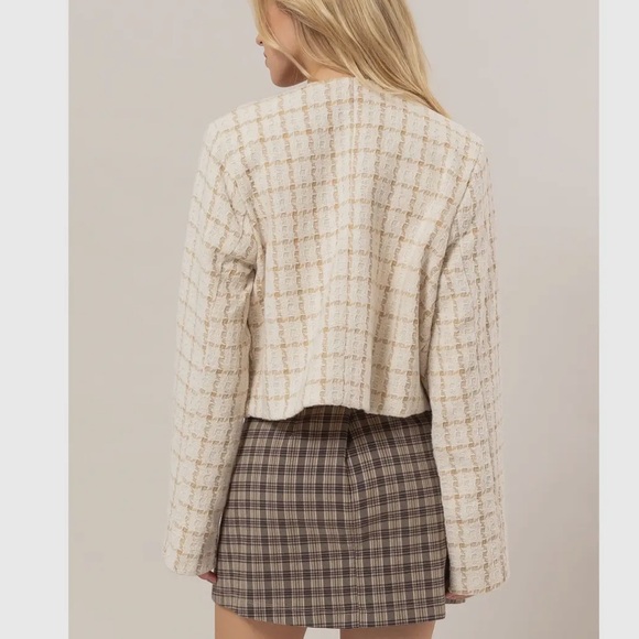 Fabulous Gold Button Plaid Tweed Jacket - Picture 4 of 6